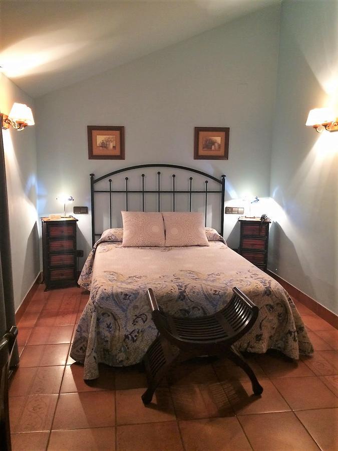 לינארס Hotel Baviera מראה חיצוני תמונה