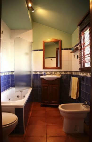 לינארס Hotel Baviera מראה חיצוני תמונה
